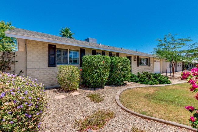 Foto del edificio - 7514 E Hazelwood St