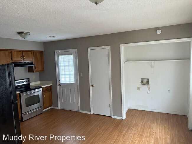 Building Photo - 3 br, 2 bath House - 3450 Mayfair Road