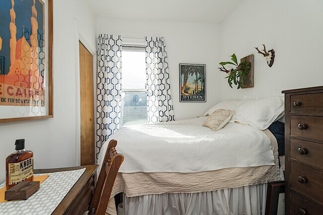 Foto del edificio - 137 Columbia St