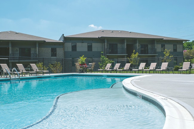 Building Photo - Lakewood Park Apartments
