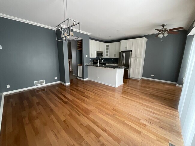 Foto del edificio - 1116 Village Center Pkwy