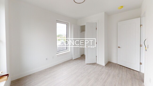 Foto del edificio - 42 N Beacon St