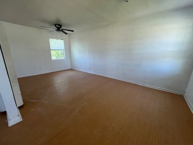 Building Photo - 6409 Jennings Dr