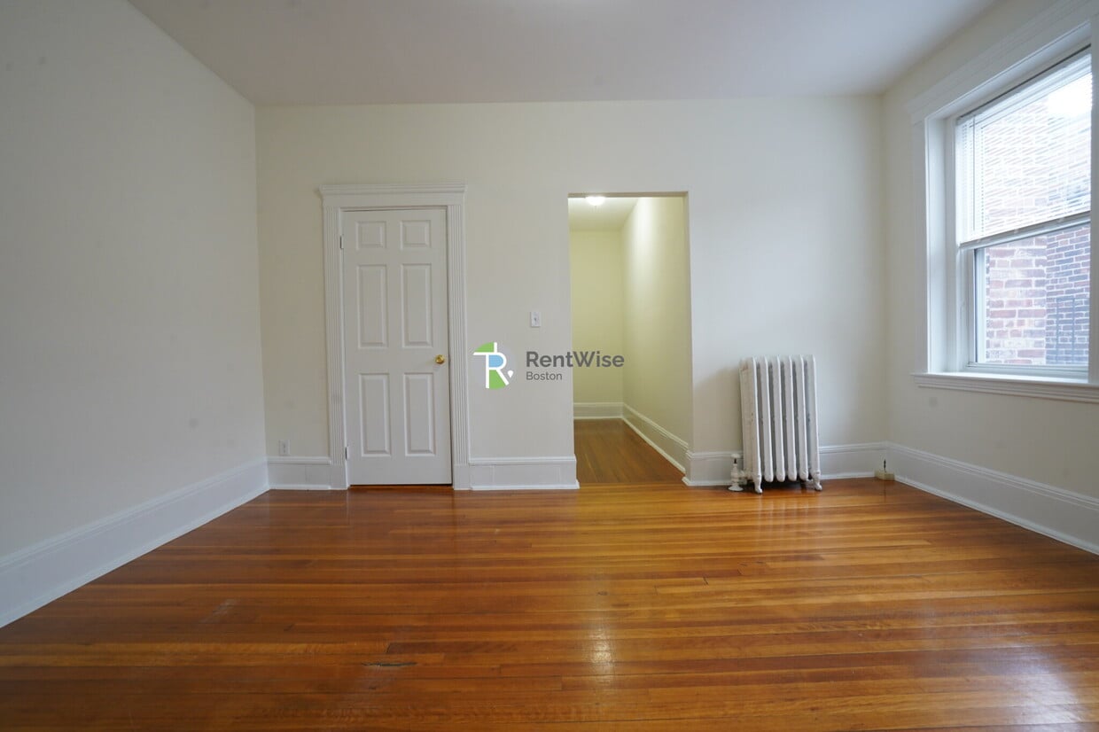 Primary Photo - 73 Brighton Ave