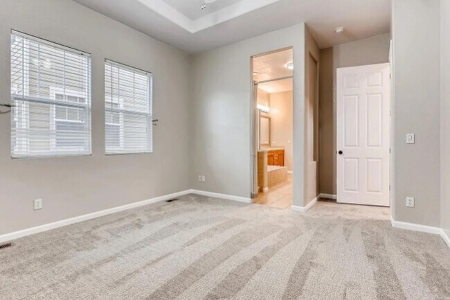 Building Photo - Home for rent in Murphey Creek Neighborhood