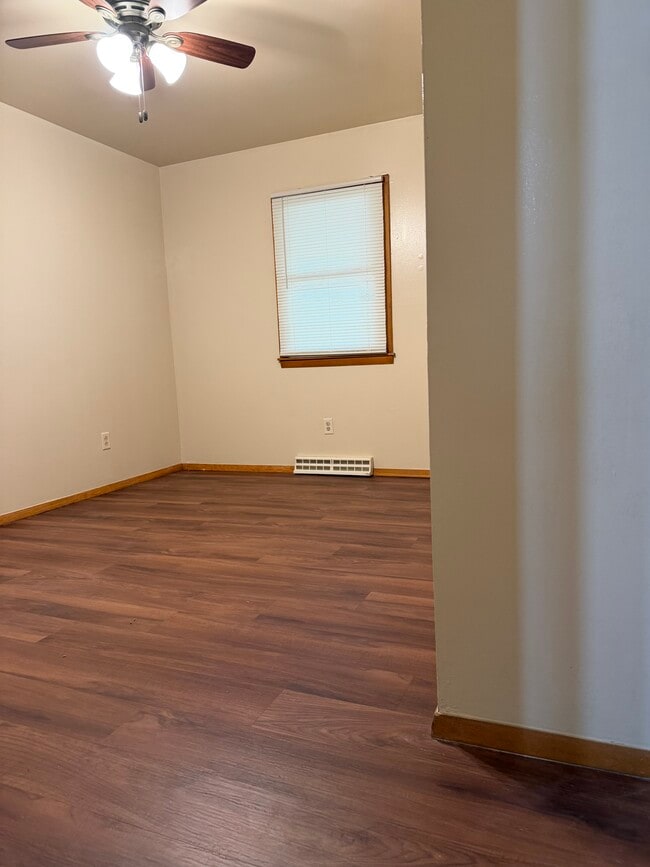 Building Photo - 2203 1/2 Lantern Hill Dr