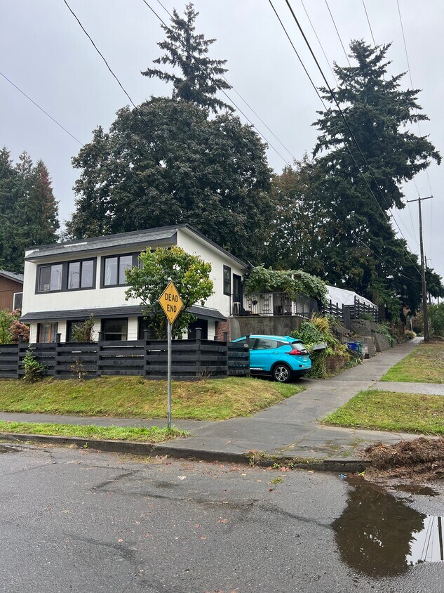 6920 NE 27th Ave, Portland, OR 97211 House Rental in Portland, OR