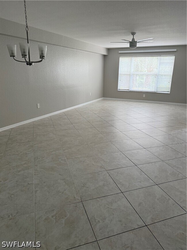 Foto del edificio - 15415 Cedarwood Ln