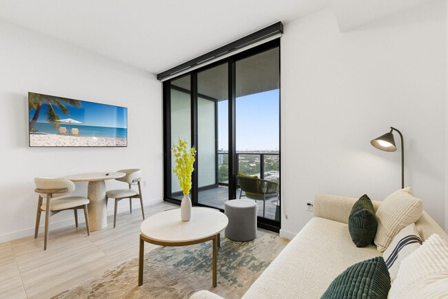 Building Photo - 580 72nd St