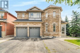Building Photo - 498 Tremblant Ct