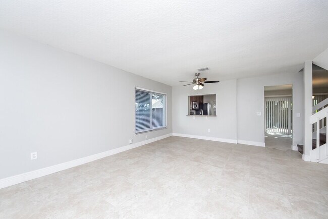 Building Photo - 9522 Chandon Dr