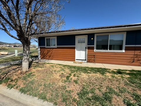 Primary Photo - 4041 Goodell Ln