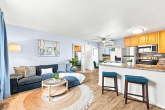 Building Photo - 829 San Fernando Pl