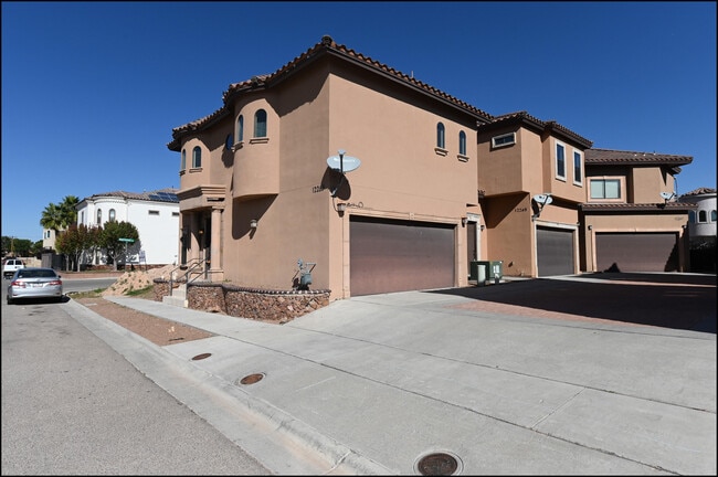 Building Photo - 12263 Costa Brava Pl