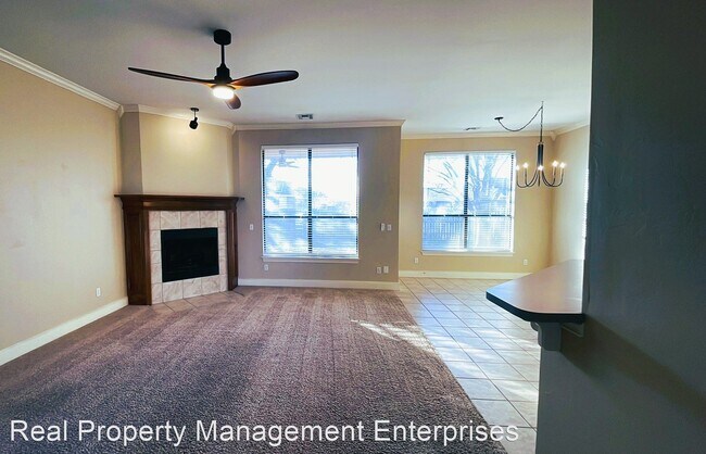 Foto del edificio - 3 br, 2 bath House - 3913 Lamar Dr.