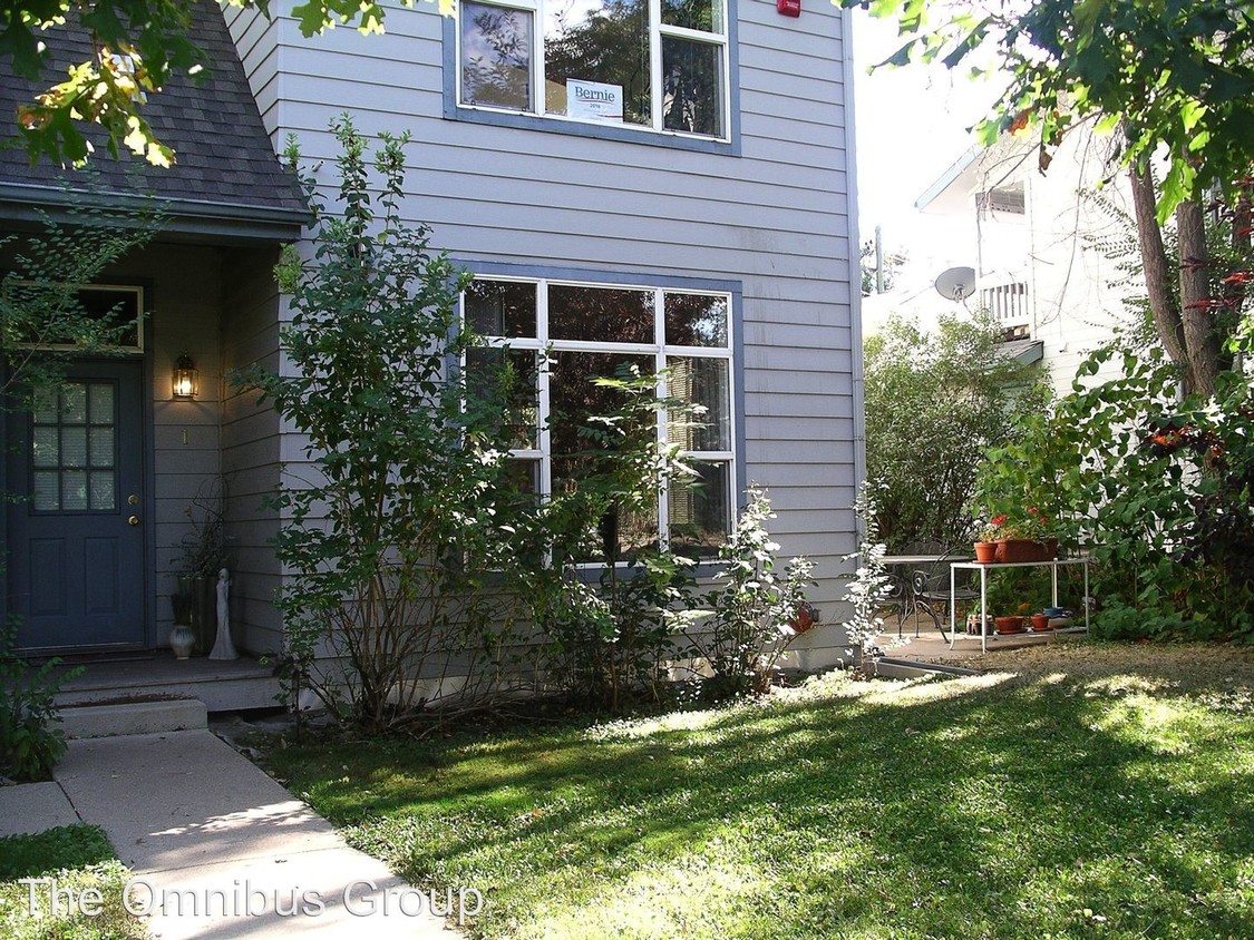 Primary Photo - 2222 Walnut St