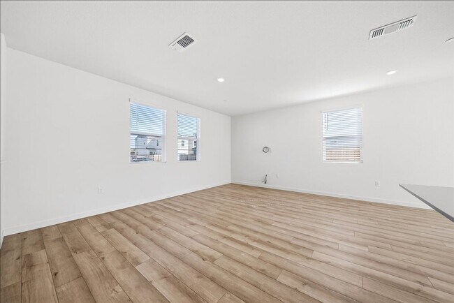 Foto del edificio - 2416 Interstellar Ln