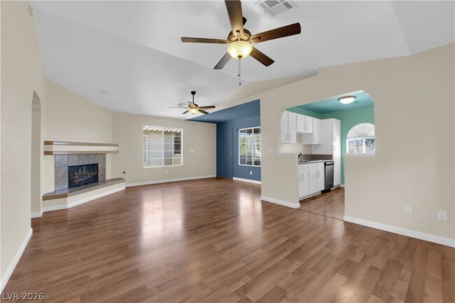 Building Photo - 6836 W Elm Creek Dr