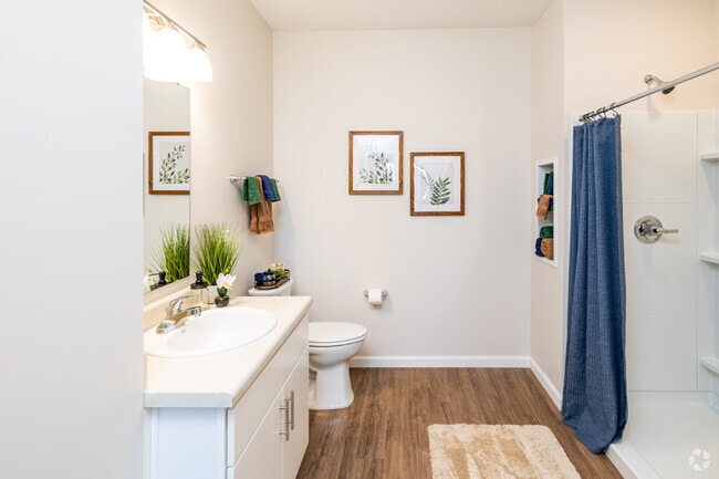 The Audrey - 1BD, 1BA - 622SF - Bathroom - Homestead Village Fort Wayne - Active Livi...