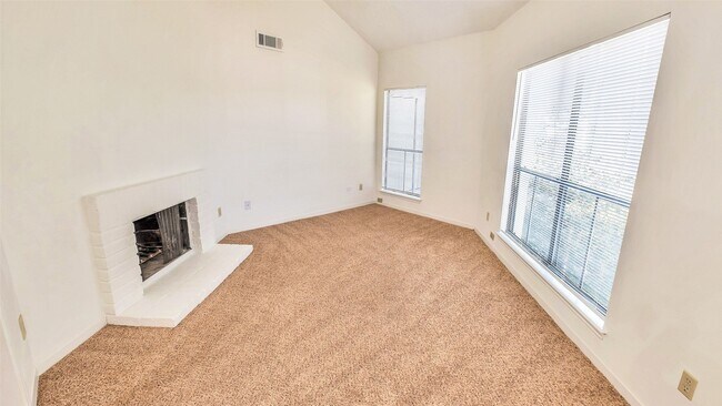 Foto del edificio - 10102 Waterstone Dr