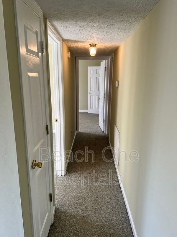Foto del edificio - 615 Carter Ln