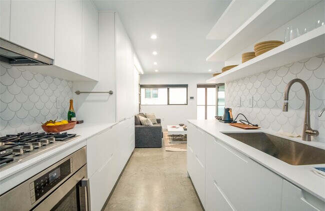 Foto del edificio - 14 Brooks Ave