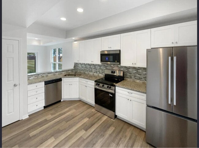 Building Photo - 4953 Albany Meadow