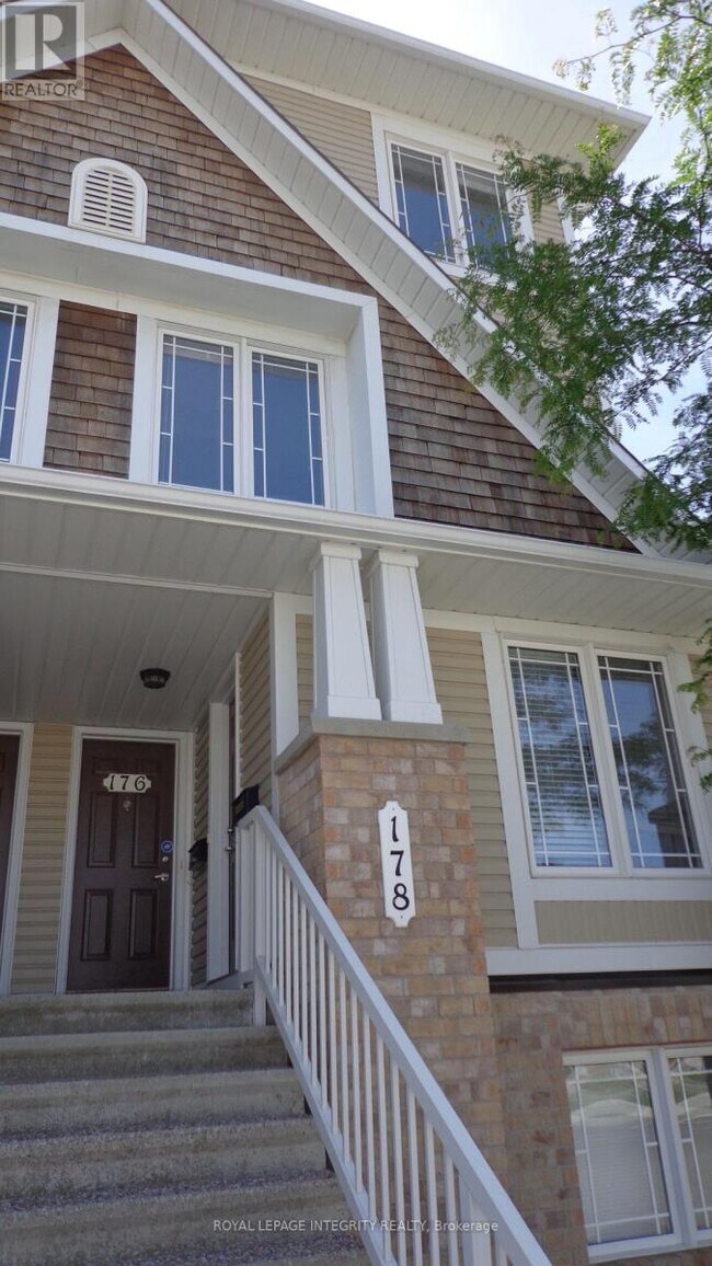 Building Photo - 176 Chapman Mills Dr