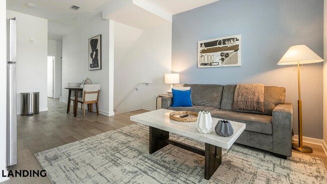 Building Photo - 1030 Browning Rd