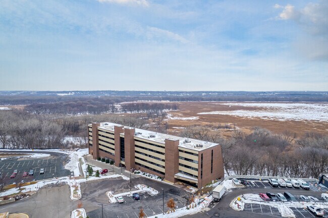 Foto del edificio - Appletree Condominiums