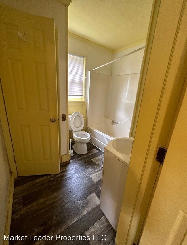 Building Photo - 2 br, 1 bath House - 619 Mclean Street