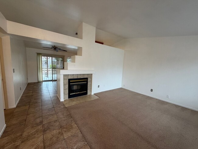 Building Photo - Cute Home in EGUSD