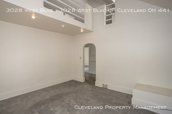 Building Photo - 3028 West Blvd