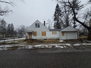 Building Photo - 17300 Winston St