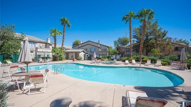 Foto principal - 5710 E Tropicana Ave
