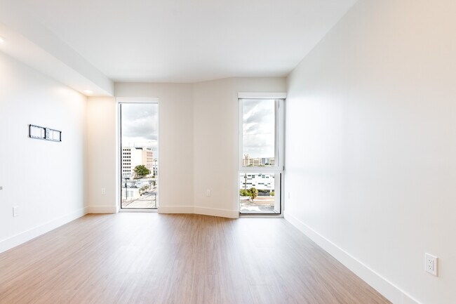 Foto del edificio - The Residences at East 801 Whiting Street