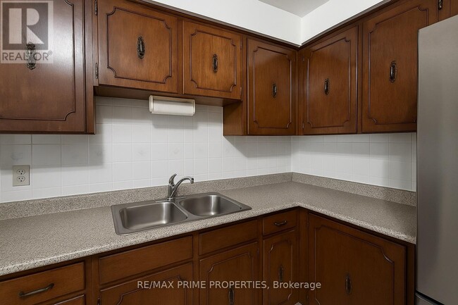 Building Photo - 54 Tiffany Crescent