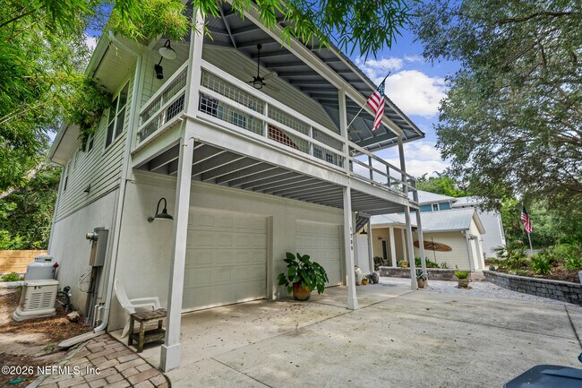 Building Photo - 1708 Castile St