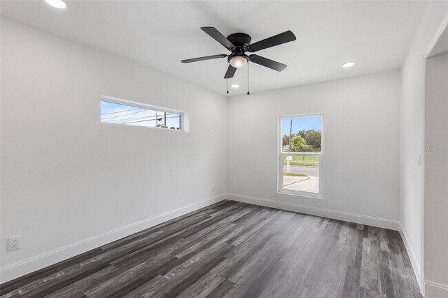 Foto del edificio - 2616 E 21st Ave