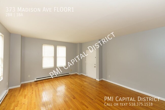 Building Photo - Large, updated, first floor, 2 bedroom/1 b...