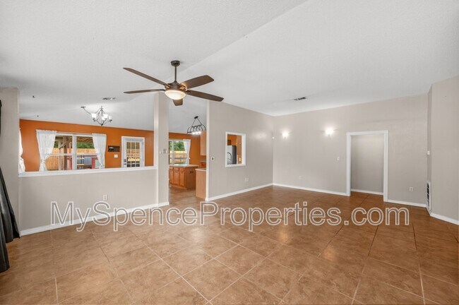 Foto del edificio - 3140 Border Creek Dr