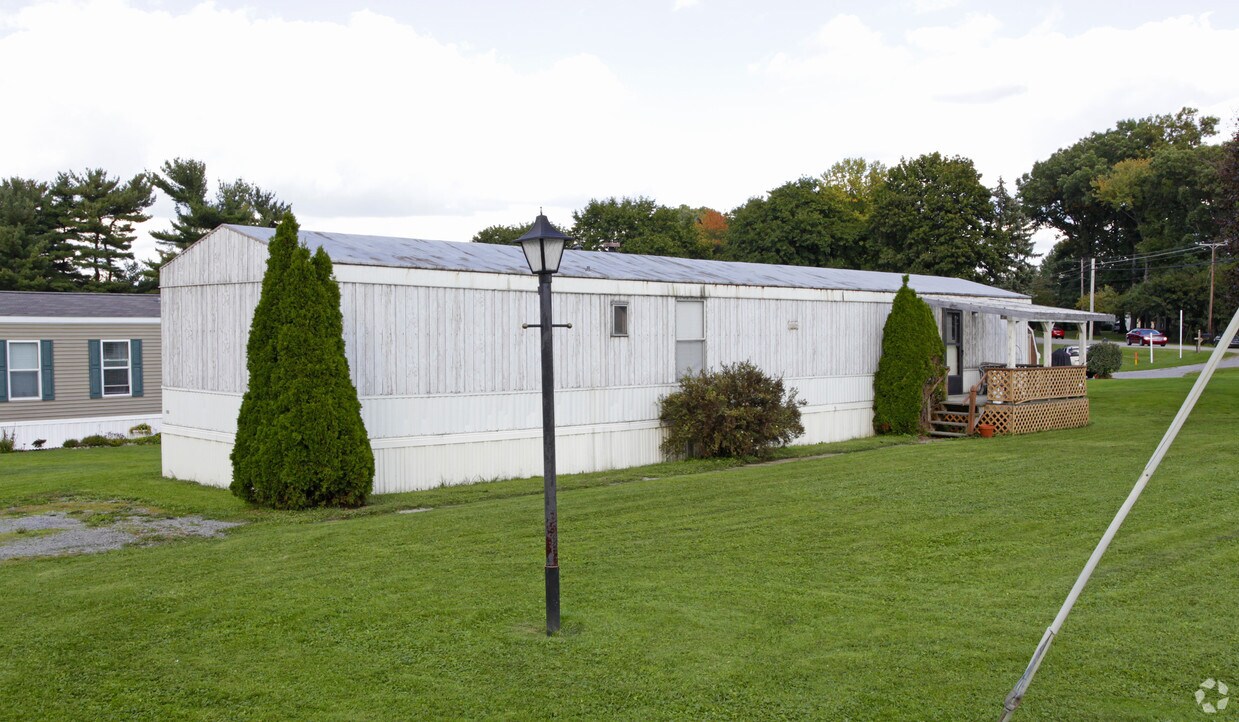 Primary Photo - Domhoff's Mobile Home Park