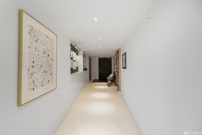 Foto del edificio - 1097 Howard St