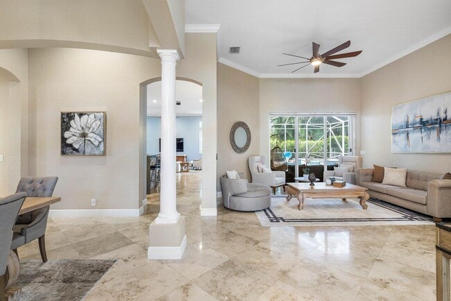 Building Photo - 4675 Manderly Dr