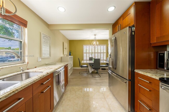 Foto del edificio - 400 SW 134th Way