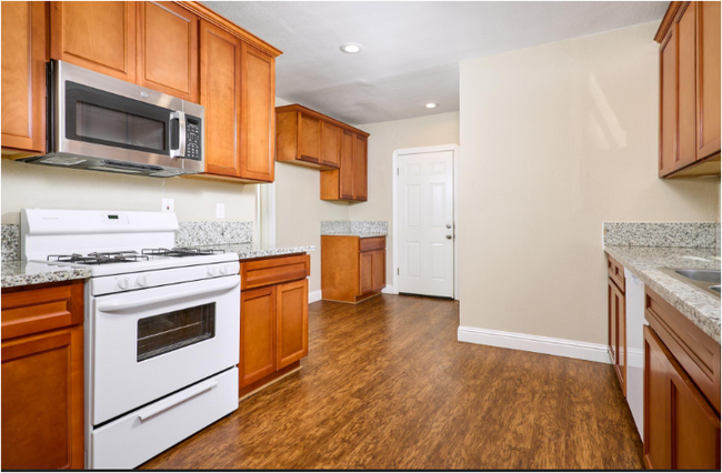 Foto del edificio - 1440 Beach St