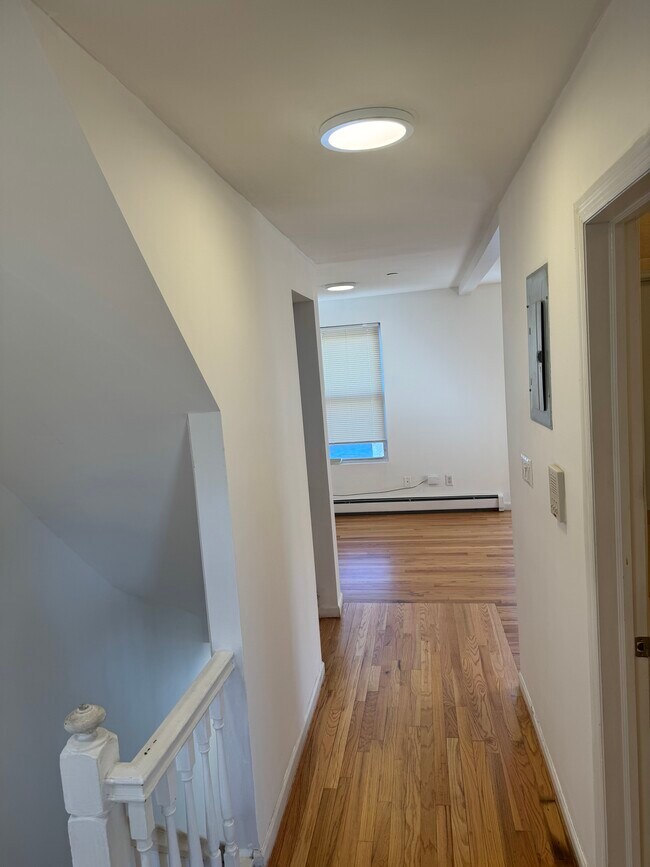 Foto del edificio - 1027 Wilcox Ave