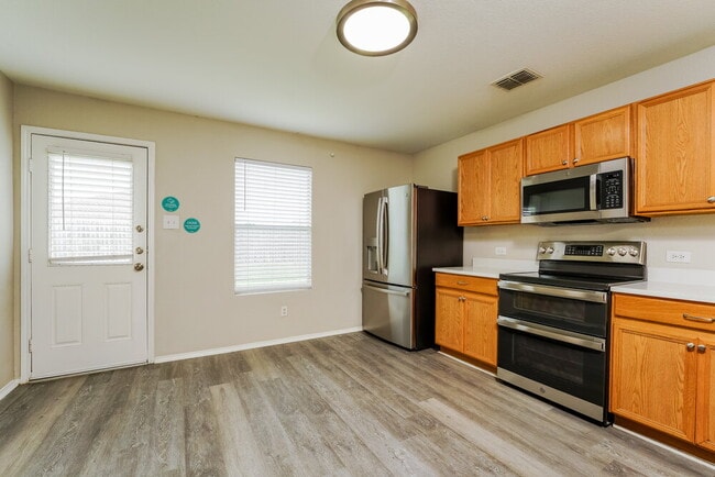 Building Photo - 306 Olivia Ln