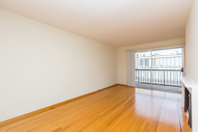 Building Photo - 1440 Sutter St