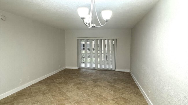 Building Photo - 760 SE 2nd Ave